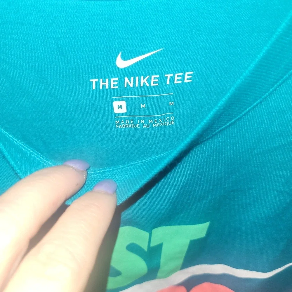Nike The Nike Tee Just Do It Graphic T-Shirt Mens Size M Green